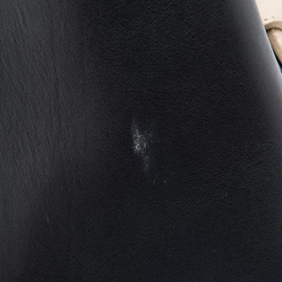 SOLD Céline Small Black & Beige Calfskin Belt Tote - Picture 2 of 8